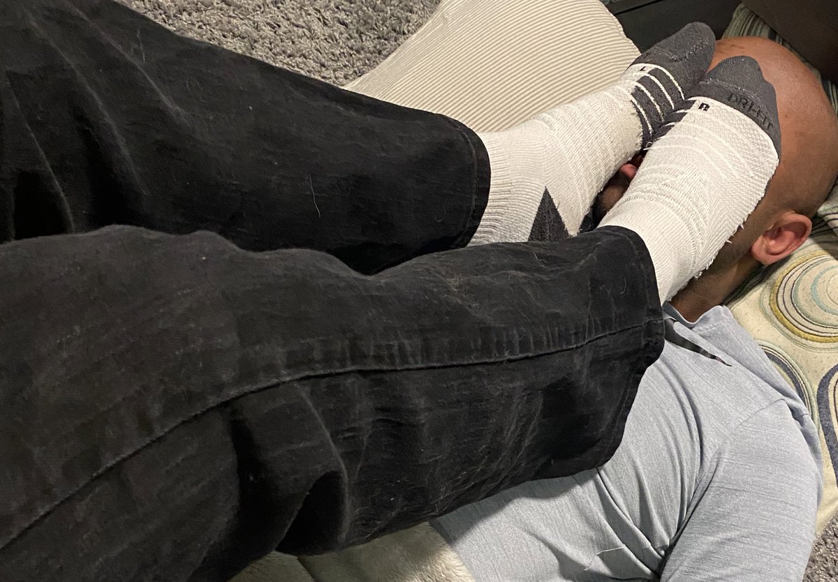 SweatySocksSub's tweet image. This was fun and put me in deep subspace. Who wants their socks/feet worshipped next? DM me. #gayfootworship #gayfootfetishnation #footfetishnation #gayfeet #malefeet #malefootworship #master #footslave #hairyfeet #bigfeet #findom #sub #cashslave #cashmaster #feet #socks #toes