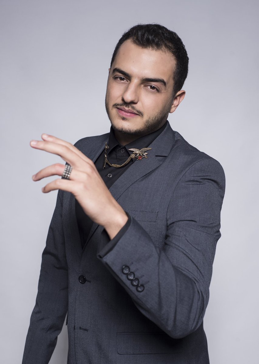RaphaelJabbour1's tweet photo. إنّك تتخلّى عن كل شي كرمال شغلة واحدة ، يعني إنّك تربح حالك وبس تربحها بتكون ربحت كل شي 🗝

#رافاييل_جبور
#وقت_الجد https://t.co/tDA6O339Cm