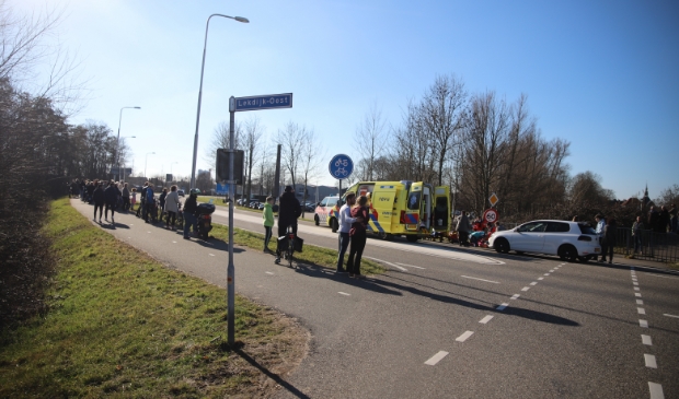 Fietser zwaargewond bij botsing met auto in Schoonhoven - ..