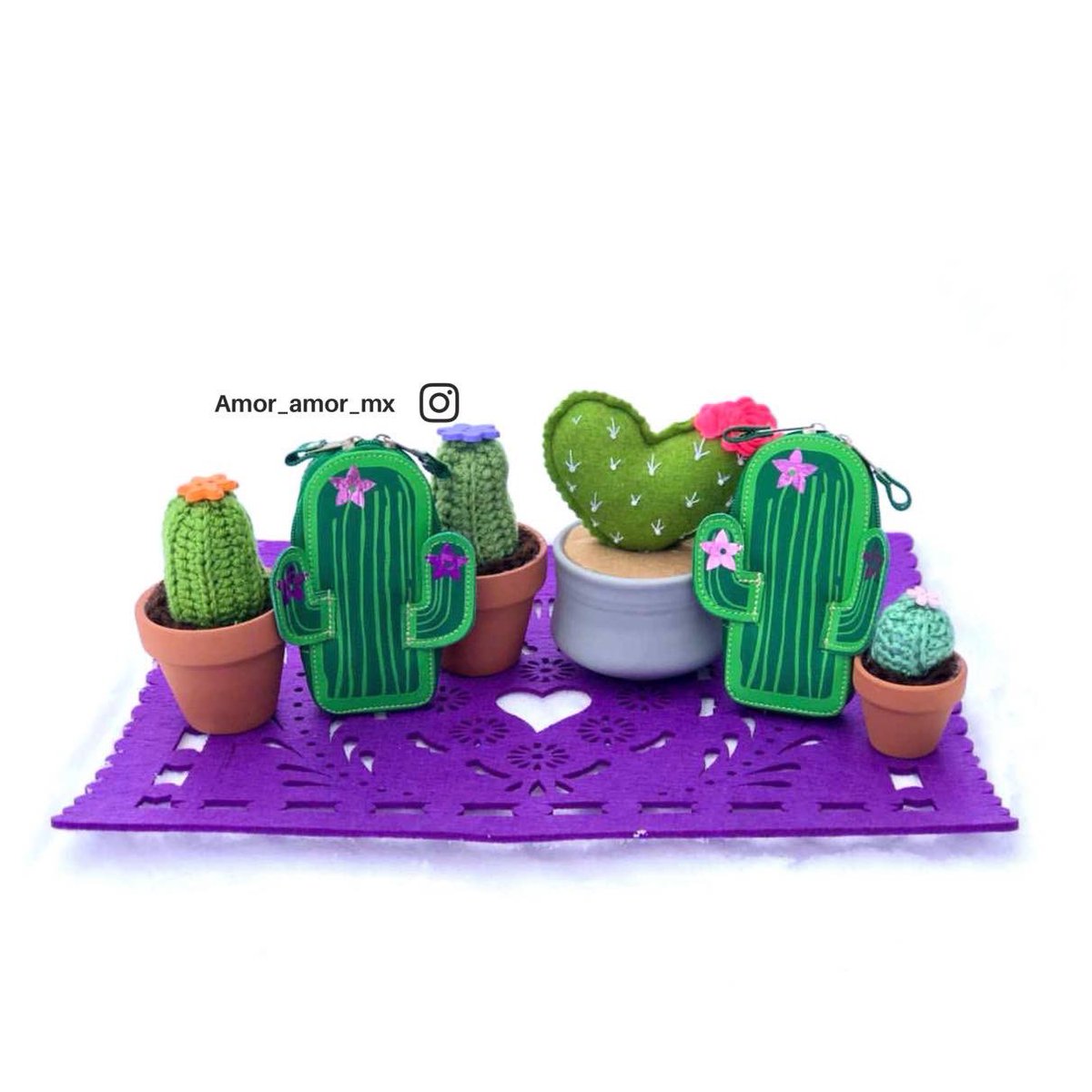 Adquiere las lindas creaciones de Amor Amor 🌵✨❤️
¿Cuándo? 19,20 y 21  de Marzo 2021 
¿Dónde? Plaza Universidad (AV. Universidad EJe 8 y Av Popocatepetl ) #1000, Col. Santa Cruz Atoyac #CDMX
Participa como expositor 
Regístrate 👉 mexicodisena.com.mx/convocatoria