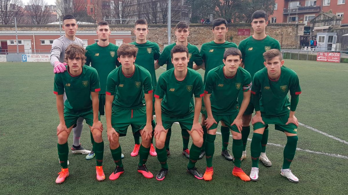 CANTERA I Victoria por la mínima del Juvenil A en Maiona en el encuentro correspondiente a la jornada 17 de la División de Honor.

<a href="/SantutxuFC/">SantutxuFC</a> 0️⃣ - 1️⃣ #AthleticClub
⚽ Julen Lartitegi

#AthleticLezama 🦁