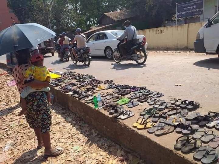 This lady with her baby, waiting for the dispersed people to come collect their shoes and belongings.

Our society is peaceful, warm and humane. 

We don’t want bloodshed and Terrorism anymore !!!!!!!

#MilkTeaAlliance
#Feb28Coup
#WhatsHappeningInMyanmar