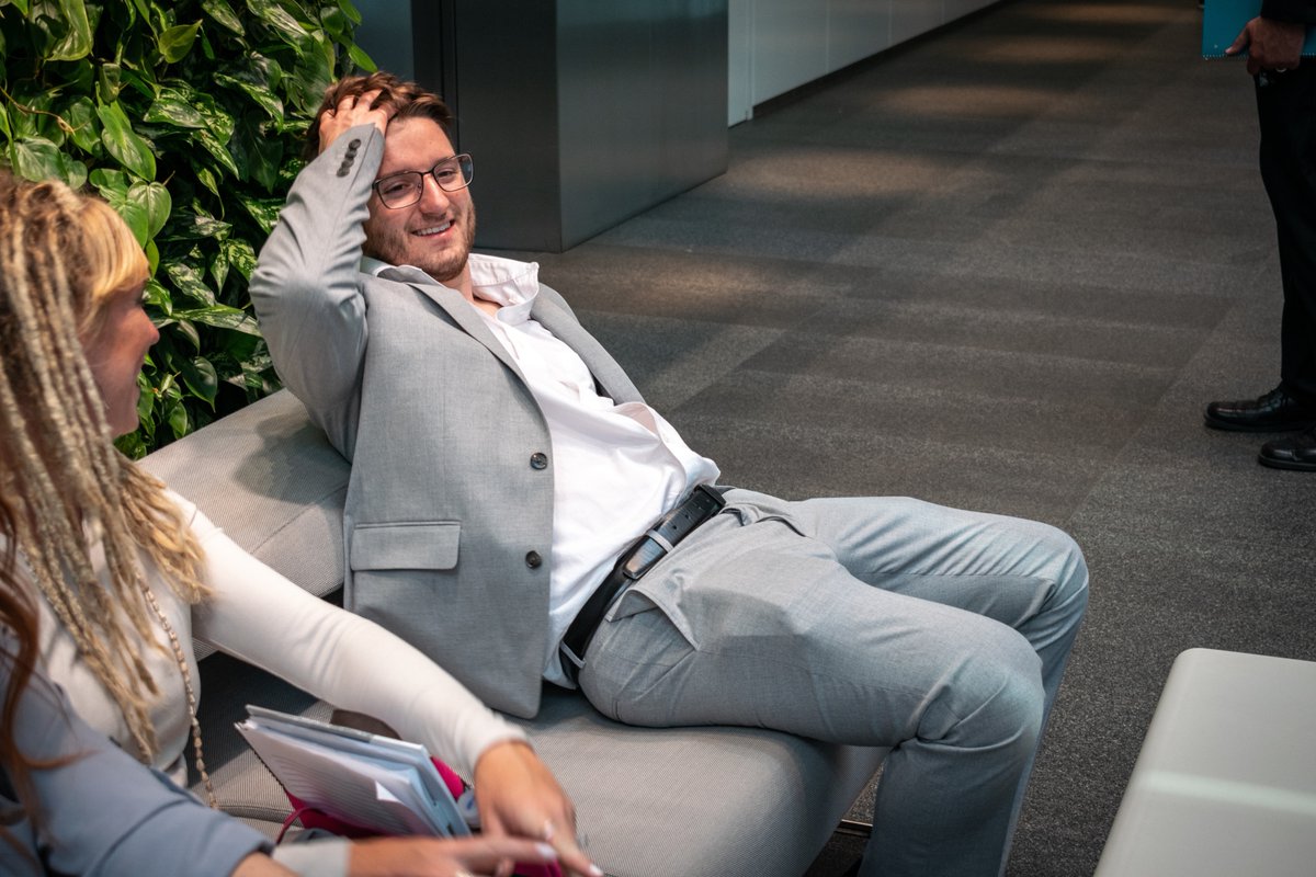 Scenario:
You've had successful back to back business meetings at Raiffeisen Bank International and Cushman &amp; Wakefield.

It's 4:00 PM on a Friday in an international city &amp; the world is your oyster.

Join us on one of our upcoming travel programs to make this scenario a reality.