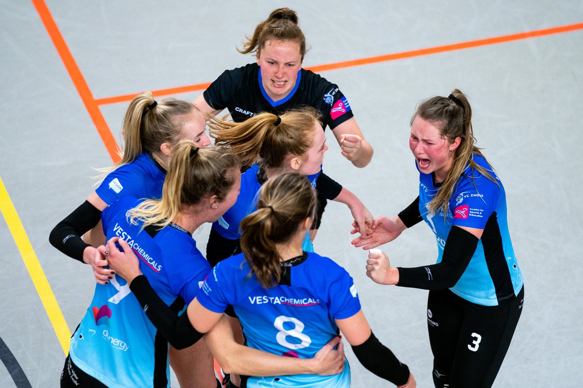 Door de 0-2 tussenstand bij <a href="/TeamEurosped/">Team Eurosped</a> tegen <a href="/SlieSportD1/">SliedrechtSport D1</a> is Djopzz <a href="/RZvolleybal/">Regio Zwolle Volleybal</a> nu zeker van deelname aan de kampioenspoule

#eredivisievolleybal
