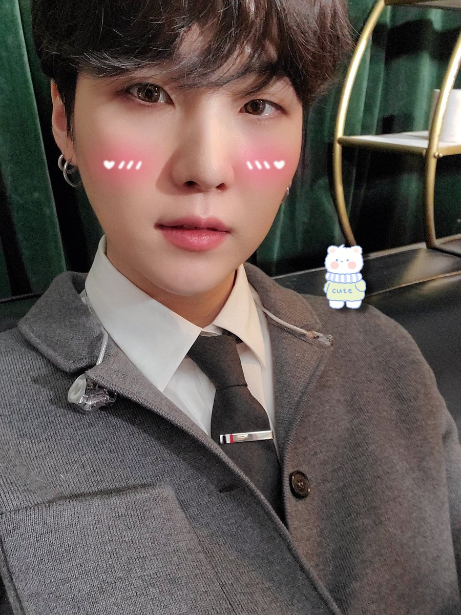 frostjinnie's tweet photo. IT’S YOONGI’S MONTH!!! 🍊🥳
#minarch #minmarch #yarch #dmarch #march #yoonarch @BTS_twt https://t.co/rh0TQVFt04