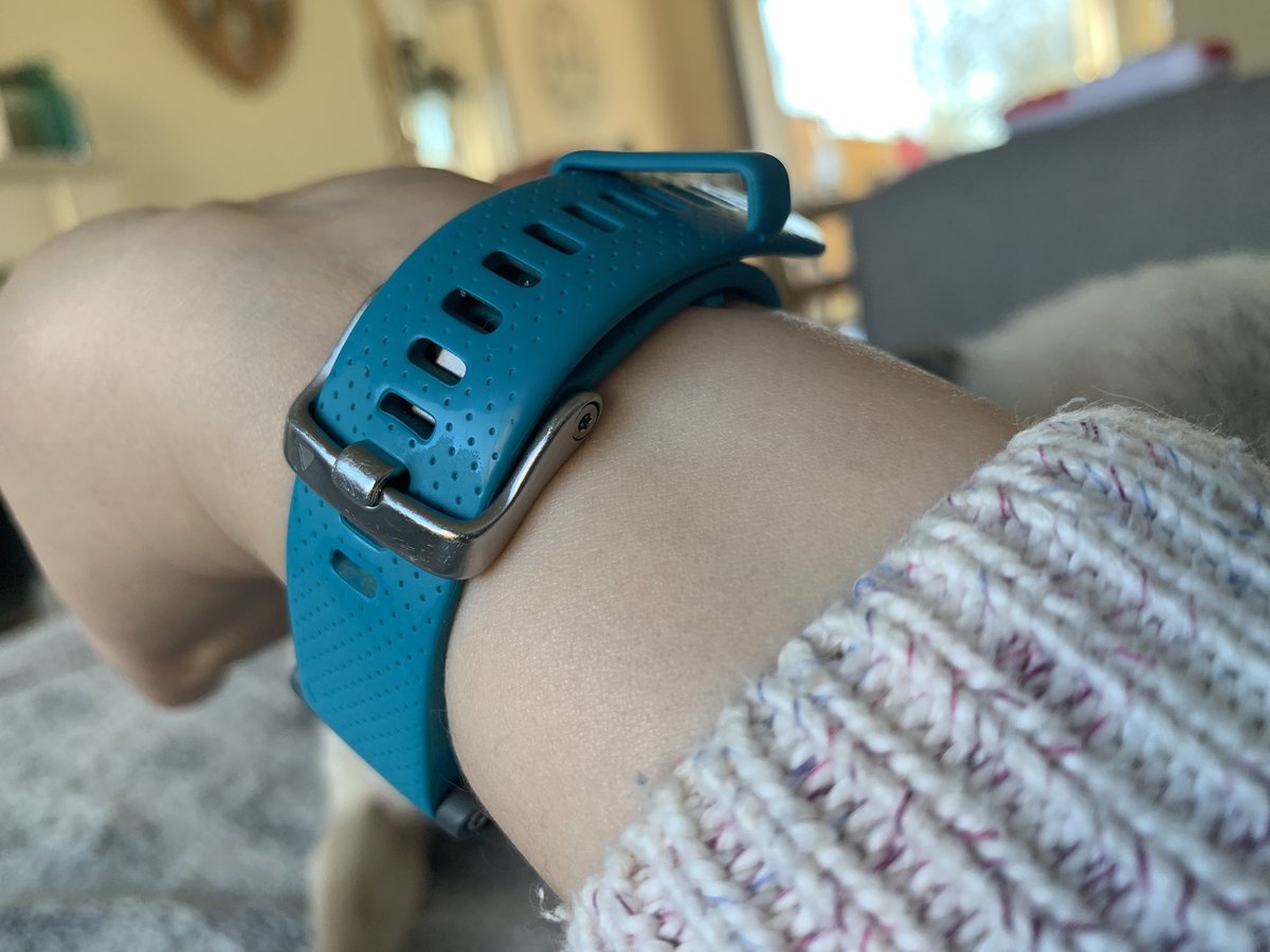 ClareWellfair's tweet photo. @GarminUK the strap on my fenix 5s has broken. Could I have a replacement? https://t.co/mird57wjA4