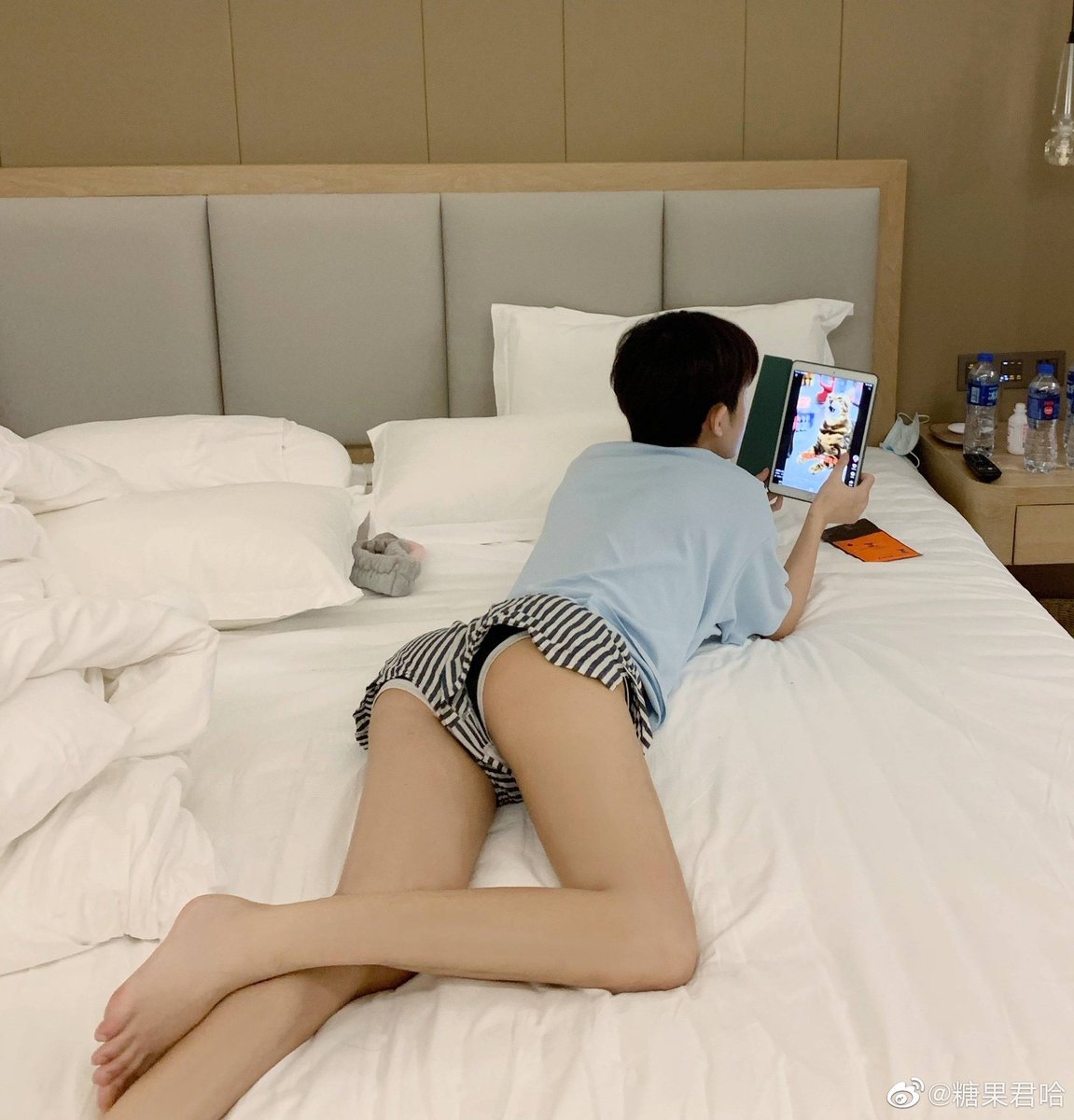 CandyJunee's tweet photo. say I'm bored😪 https://t.co/XoxDl19KoH