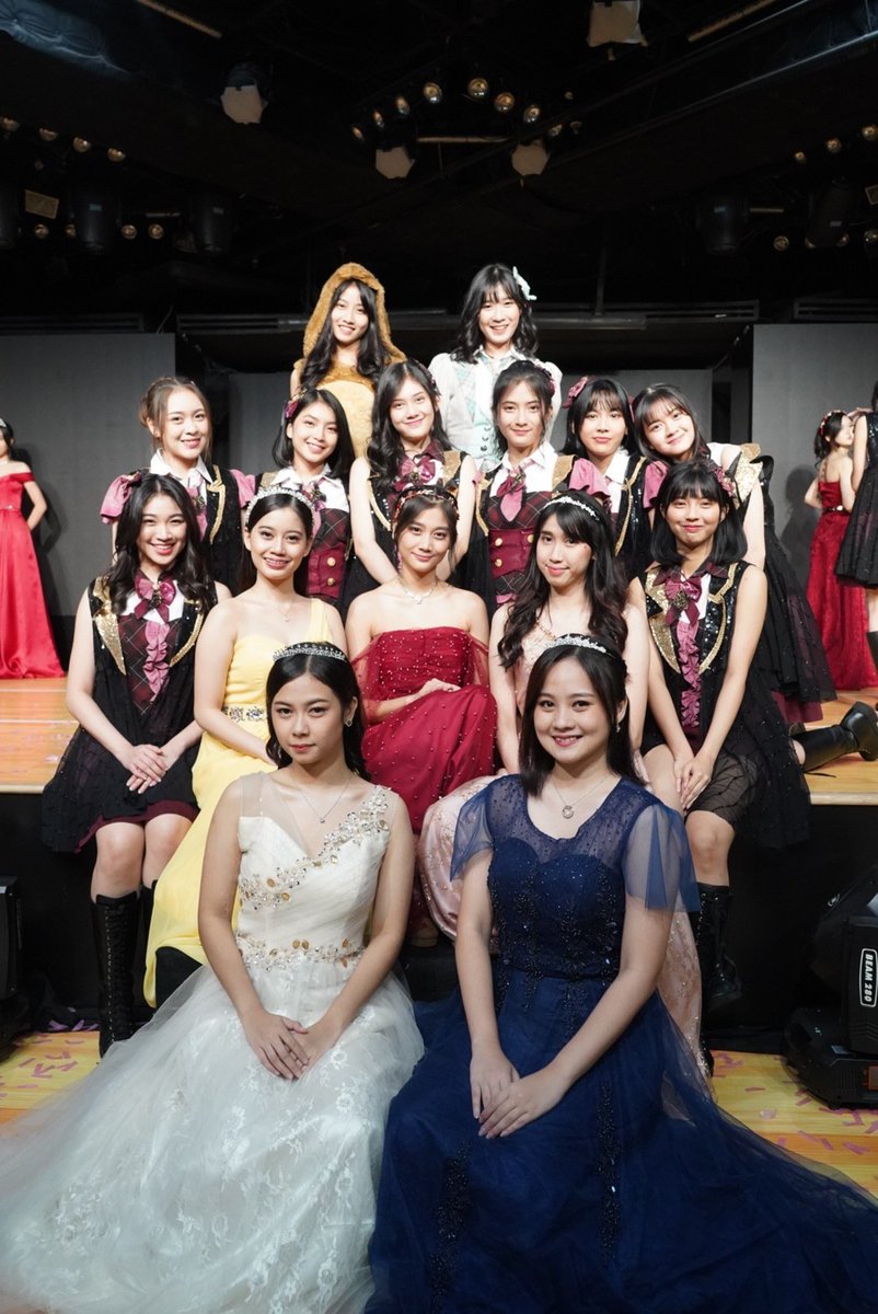 JKT48 Team KIII tweet media