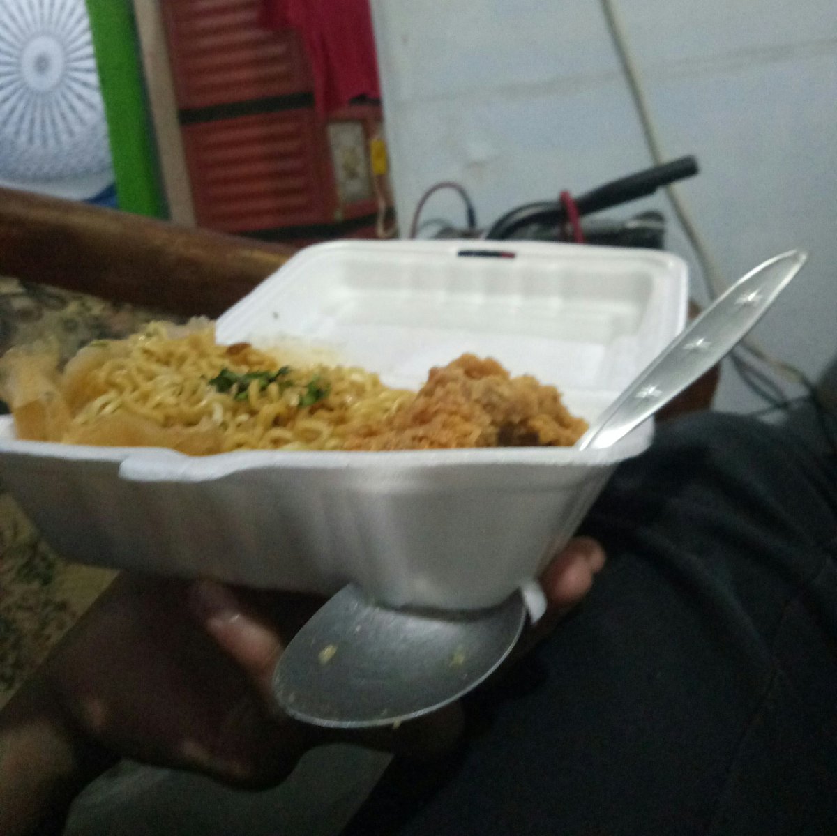 talodhy_'s tweet photo. makanannya               vs             yg makan https://t.co/Demx3rFzXL