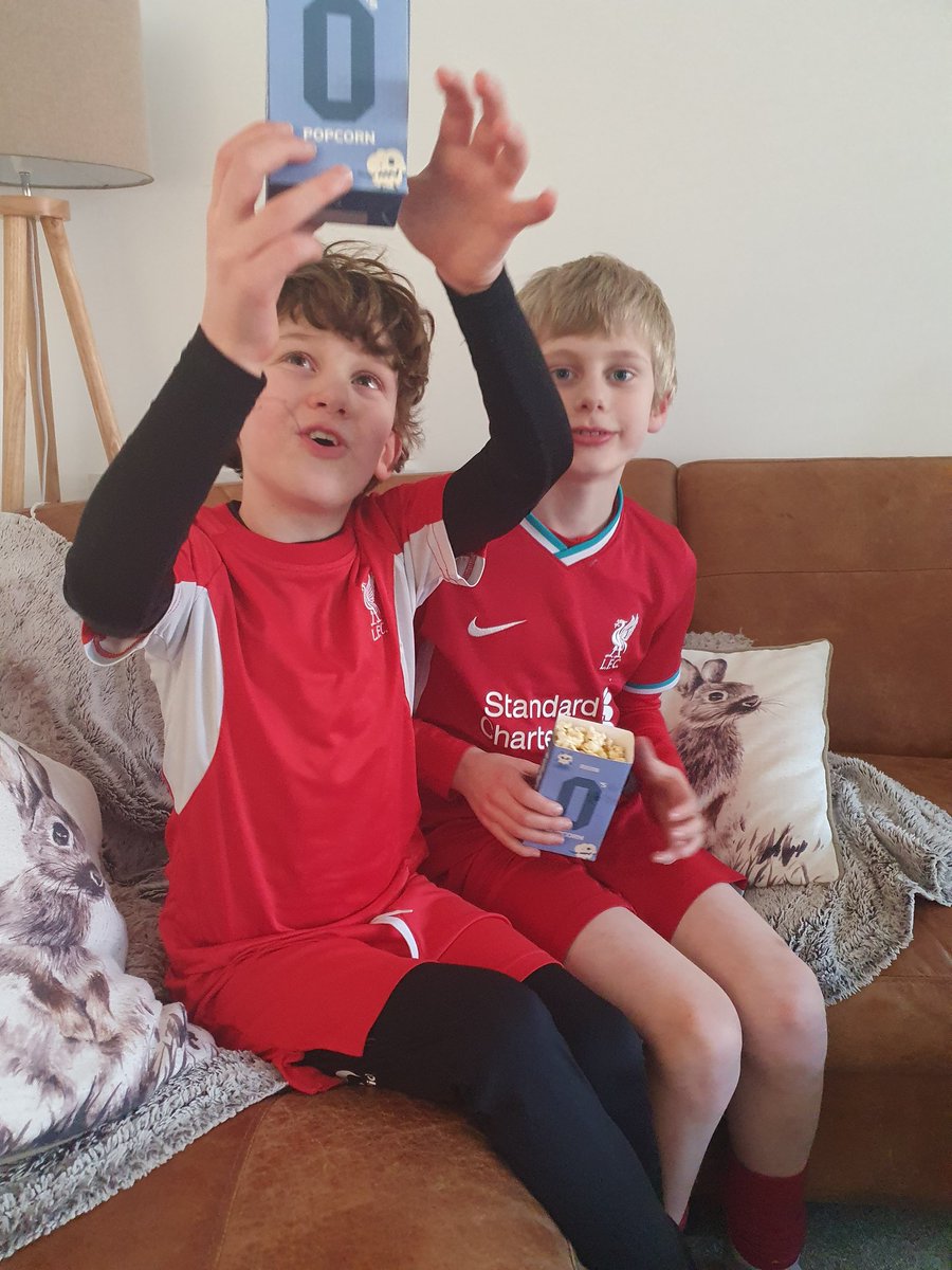 LoisJaySq's tweet photo. Movie time #OdeonAtHome #HarryPotter #popcorn https://t.co/9owWF3v4FL
