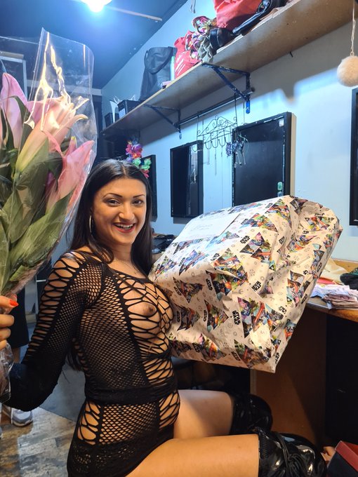 Thankyou to everyone that came for my final shift at @dreamgirlsWell1 ❤ I felt beyond spoilt!! Love to<a href="/tag/breastmilk"class="tags"><span>#breastmilk</span></a><a href="/tag/milkyboobs"class="tags"><span>#milkyboobs</span></a><a href="/tag/onlyfansgirls"class="tags"><span>#onlyfansgirls</span></a><a href="/tag/lactatingmilf"class="tags"><span>#lactatingmilf</span></a>