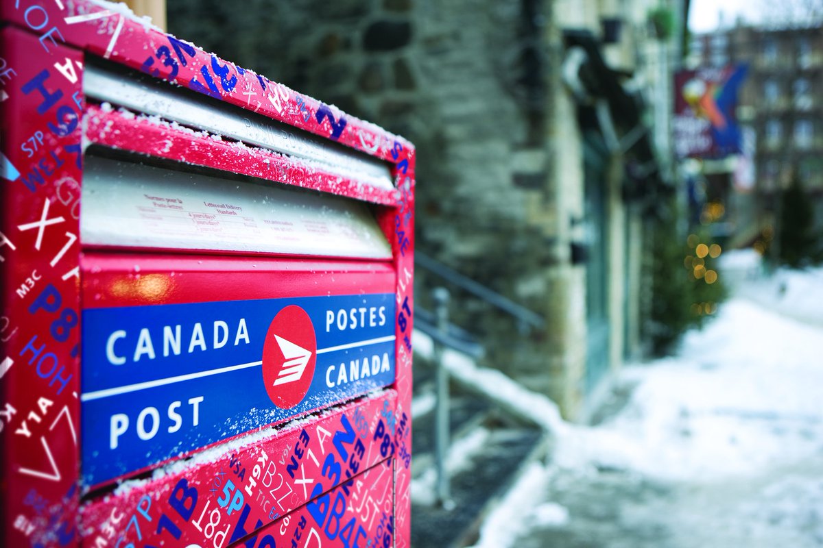 Meanwhile in Canada:

The country's national mail carrier, Canada Post, is sending a blank, prepaid postcard to every household in the country.

Why?

So that Canadians can reach out to others during the pandemic.

It works out to 13.5 million postcards.

🇨🇦