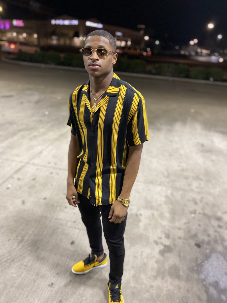 deuce_mike_'s tweet photo. You Ain’t My Main 👧🏾But Ya Top 10🚦 https://t.co/VEgt5R0Olu