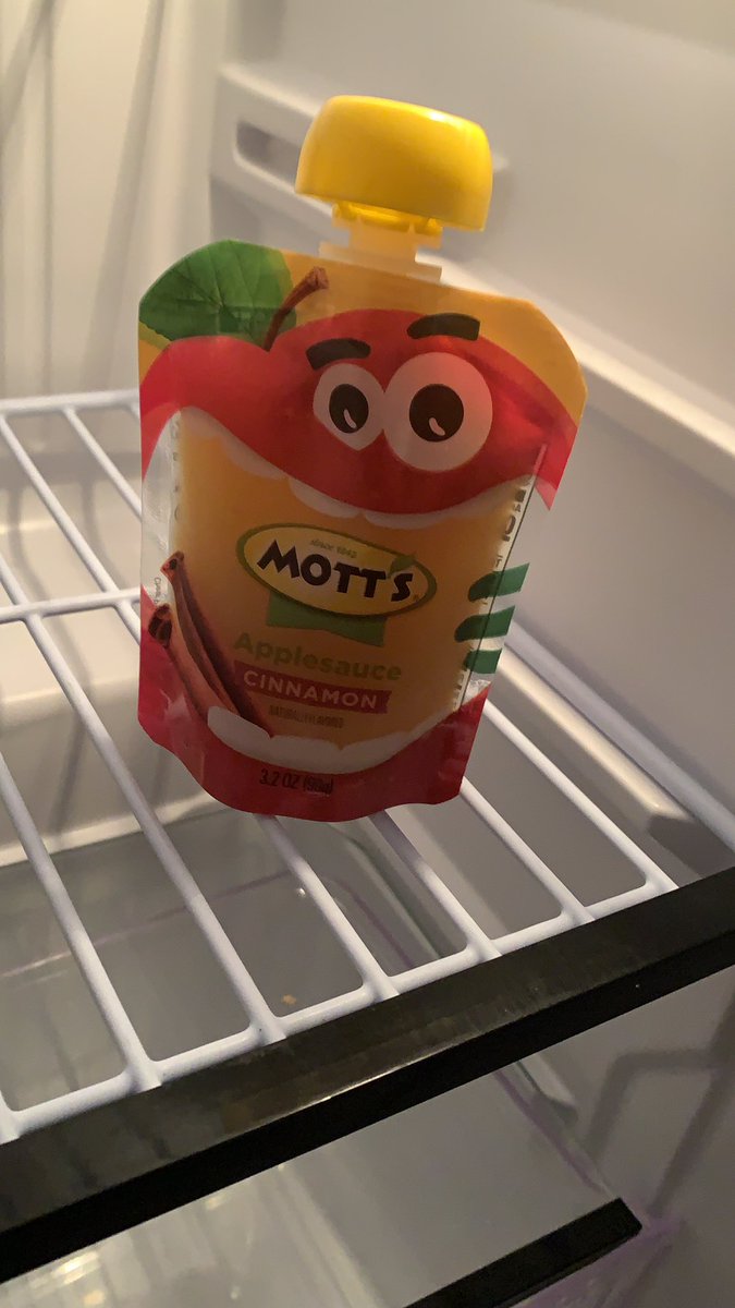colefahrner's tweet photo. I don’t have many flexes in the world, but drinkable applesauce always in the fridge is one of them https://t.co/VuuwdAZ4Lw