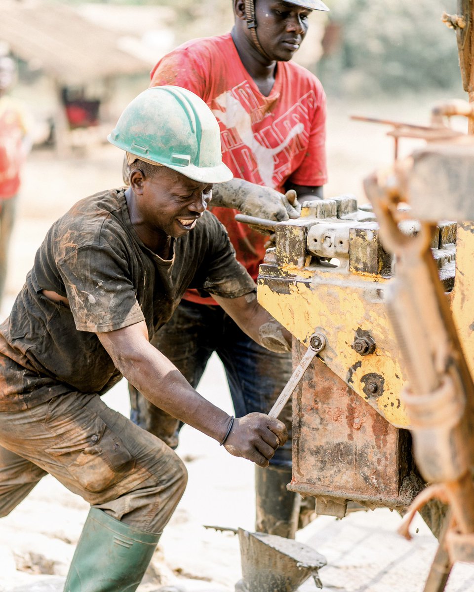 charitywater's tweet photo. You won’t find anyone more dedicated to ending the water crisis than our local partners. These men and women put so much passion and dedication into every single water project you fund. Thank you for empowering their work! https://t.co/ozhMf4HfTe