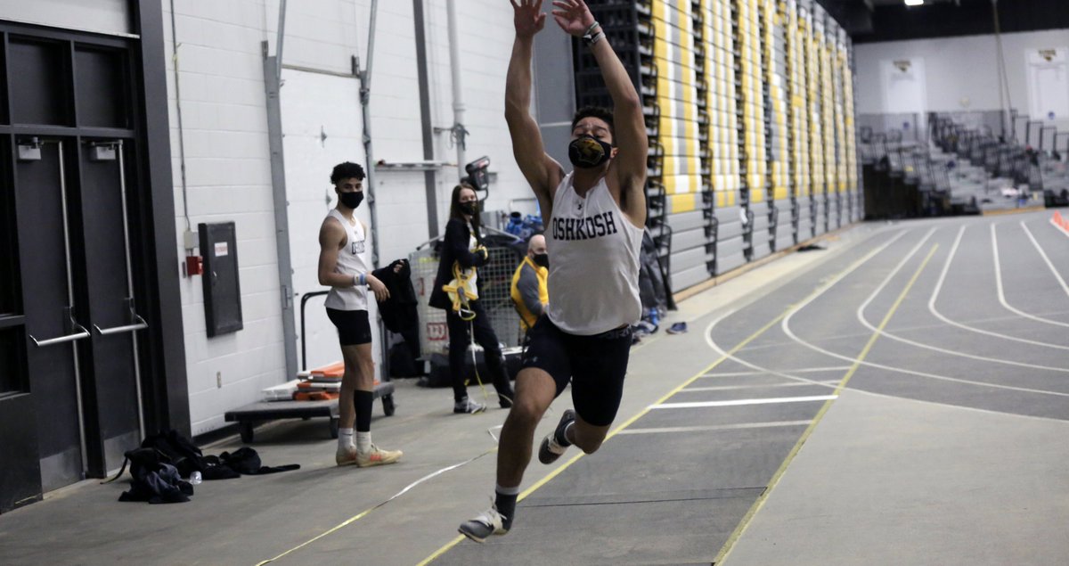 UWOshkoshTitans's tweet photo. ICYMI: @UWOTF_CC defeated UW-Eau Claire, 85-64, in a meet involving a pair of nationally ranked programs on Saturday in Kolf Sports Center.

Titan Aaron McCarroll-Richardson entered this season's national performance list in three categories. https://t.co/WjihAoMp1A

#hailtitans https://t.co/QnqgU9rFoo
