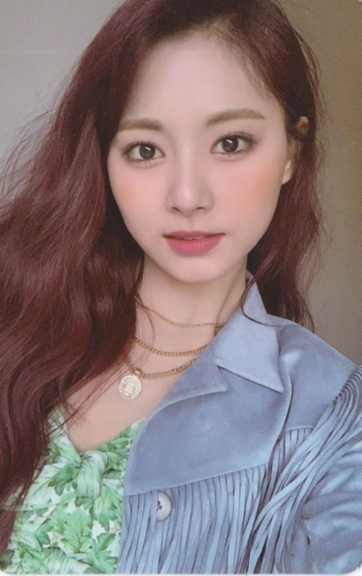 photocardscan's tweet photo. photocard scan twice

-more &amp; more

#TWICE #NAYEON #JEONGYEON #MOMO #SANA #JIHYO #MINA #DAHYUN #CHAEYOUNG #TZUYU #MoreandMore #wtttwice #wtstwice #photocardscan https://t.co/CS4SS5KG3g