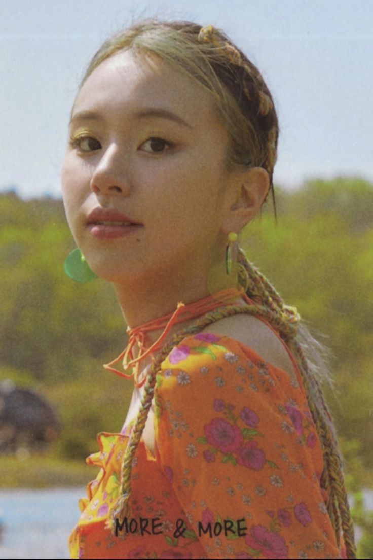photocardscan's tweet photo. photocard scan twice

-more &amp; more

#TWICE #NAYEON #JEONGYEON #MOMO #SANA #JIHYO #MINA #DAHYUN #CHAEYOUNG #TZUYU #MoreandMore #wtttwice #wtstwice #photocardscan https://t.co/i2WWPEXRiZ
