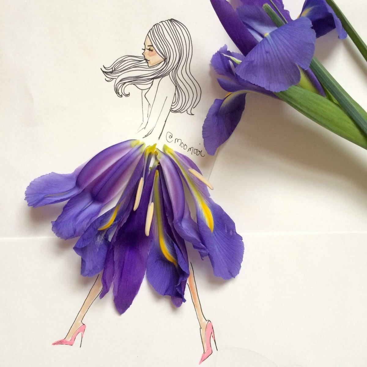 портрет с ирисом. девочка с ирисами. девушка с ирисами. девушки с букетом ирис. девушка и ирисы.