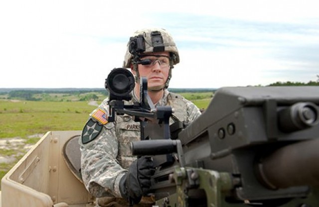 USArmy's tweet photo. Augmented reality is no longer only part of sci-fi movies and video games. 

It has moved to the forefront as a key technology to train #Soldiers for future battles. 

➡️ https://t.co/lMP7AZxc9o

#ArmyTech | #Modernization https://t.co/42x2GDmnTx