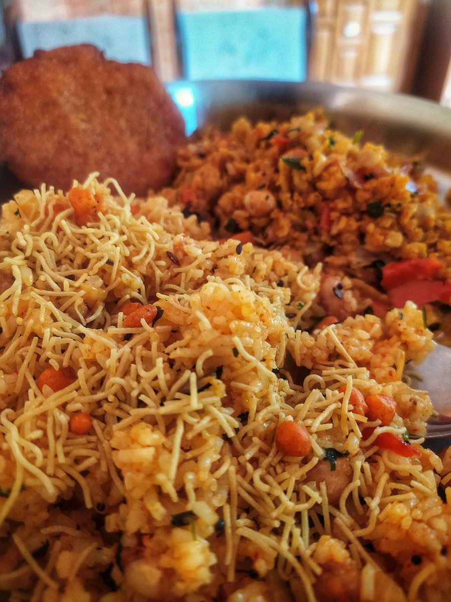 axayhiremath's tweet photo. Ghar Ka khaana..

#Belagavi
#Belgaum
#belgaumpoha
#poha
#chitranna
#gargi
#belagavifoodies
#bgmfoodies
#homefood

@allaboutbelgaum 
@BelagaviT 
@BelagaviTour 
@belgaumite 
@beingbelgaumite 
@Belgaum_Foodies 
@Belgaum 
@belgaumonline 
@TheBelgaumNews https://t.co/iZocJEPt8O