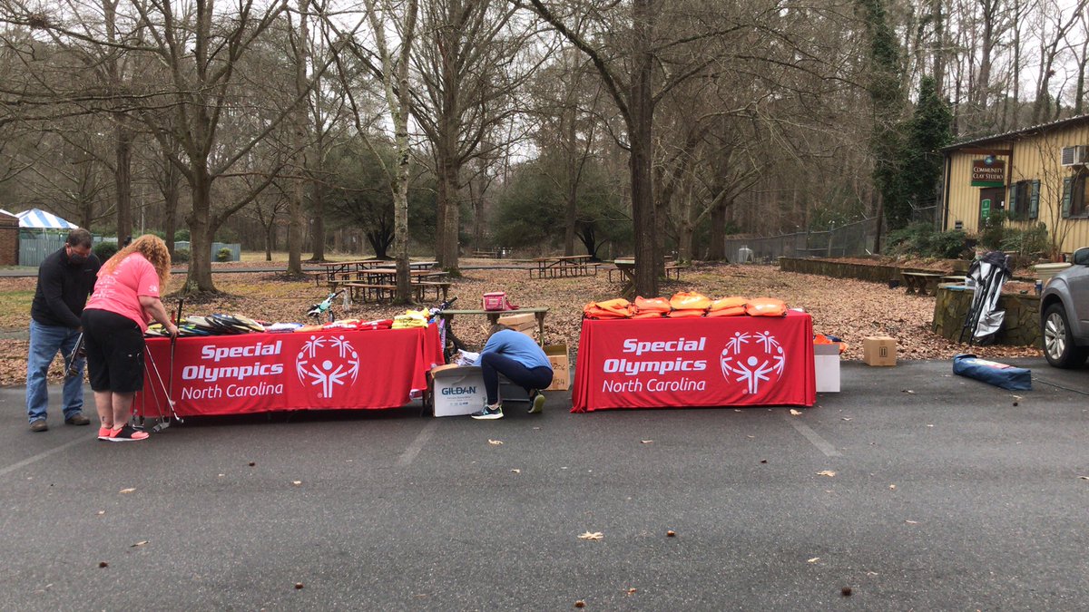 soncstamm's tweet photo. Getting ready for @SONorthCarolina Orange County #PartnerUpPowerUp Drive-thru Distribution Day! Come see us at 200 Plant Rd in Chapel Hill! https://t.co/1ElIdaFZW9