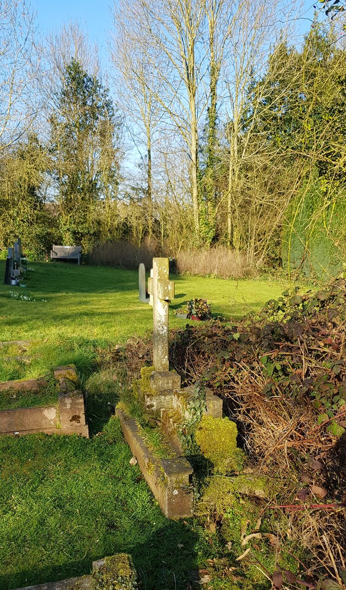 InscriptionsWw1's tweet photo. #RememberedHere
James Arthur Little
Killed in France 24 March 1918
Aged 30

#StAndrewsChurch #Eakring #Nottinghamshire

#WW1 #LestWeForget

Online records via https://t.co/IPFCZFP2FW https://t.co/xj0GnHE5SV