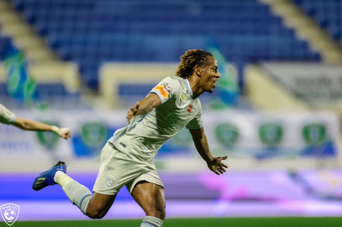 زعيم والله زعيم 
مبروك الفوز والمستوى المميز  

وللزعماء سحب 
على ٥٠٠٠ ريال رصيد  لـ١٠ زعماء بمعدل ٥٠٠ ريال رصيد لكل فائز 

فقط 
متابعة وريتويت 

#الهلال_الفتح
#الهلال_جاهز