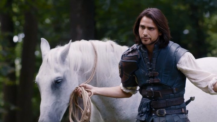 Sharonmuskebear's tweet photo. #FebWord
#Favourite 
The Queen's Diamonds
S3 ep4
Amongst other things, it was the return of Bonnaire...and D'Artagnan turned horse whisperer 😃🐴💎 https://t.co/gK6CrSKQ1z
