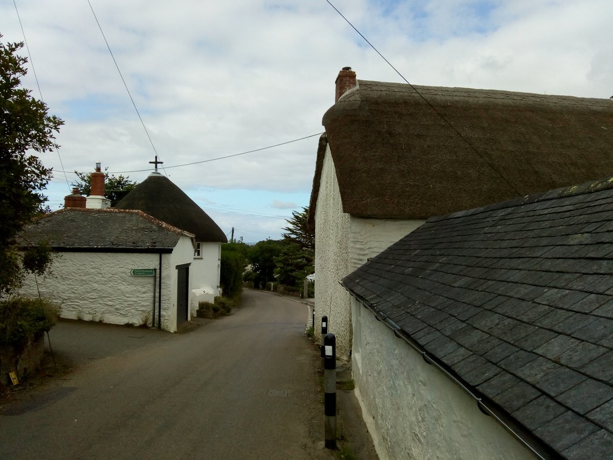 cob_specialist's tweet photo. Down here in #Cornwall we can boast a bit about our #cob heritage. Wanna know more? ......have a read here https://t.co/xJFuoIx37T The Cob Specialist, est 1997 #cobrepairs #cobsurveys #cobblocks #cobbricks #Kernow https://t.co/ROivQrNNMo