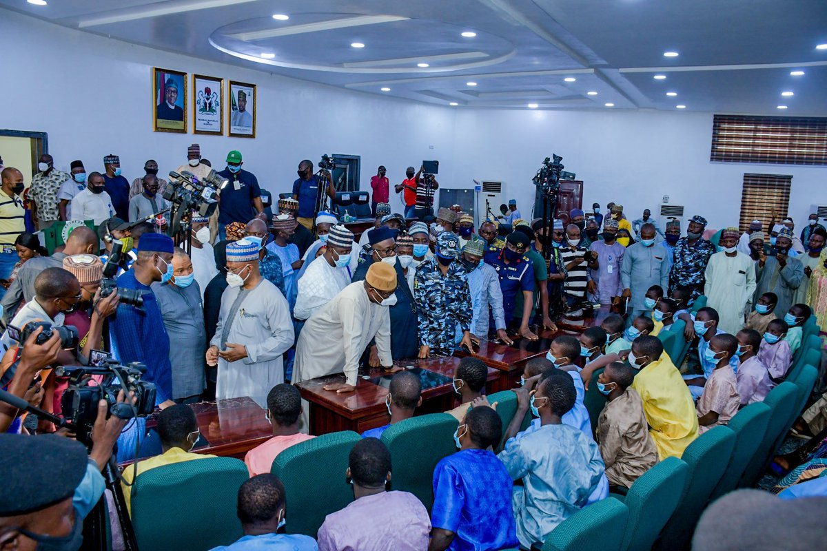 MohdSaniMusa's tweet photo. I congratulate @GovNiger, Alhaji Abubakar Sani Bello &amp; the people of Niger State on the rescue of the abducted #KagaraStudents &amp; staff. I congratulate the Nigerian Army &amp; the families of the victims, who must feel a great sense of relief after being reunited with their loved ones https://t.co/WMx8Eo1fzE