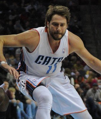 Happy Birthday to former    Josh McRoberts   
