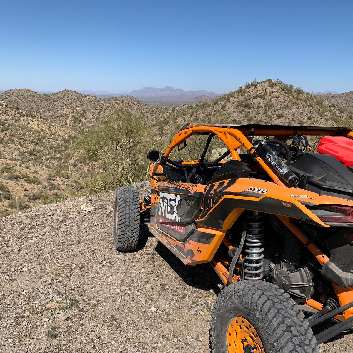 MTXAudio's tweet photo. Just out doing sxs things 🤘🏻 #Assaultarmy
#Assaultutv
#Assaultind
#Vividracingutv
#Agencypower
#whalenspeedrnd
#Aparmy
#MTXaudio
#MTXarmy
#Canamoffroad
#tsstbox
#mtsoffroad https://t.co/mgF2JnoDji