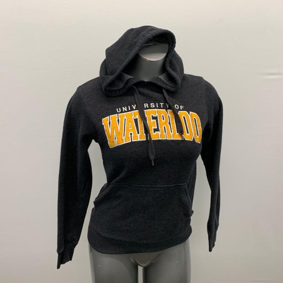 ThePoshBarbie's tweet photo. So good I had to share! Check out all the items I'm loving on @Poshmarkapp from @JlbsU #poshmark #fashion #style #shopmycloset #universityofwaterloo: https://t.co/1RksCXgsnl https://t.co/1YIsOpItsv