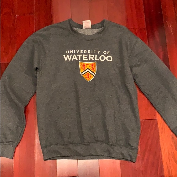 ThePoshBarbie's tweet photo. So good I had to share! Check out all the items I'm loving on @Poshmarkapp from @JlbsU #poshmark #fashion #style #shopmycloset #universityofwaterloo: https://t.co/1RksCXgsnl https://t.co/1YIsOpItsv