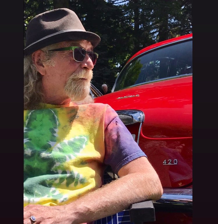 JodieEmery's tweet photo. Today at 4:20 we say goodbye to the earthly form of “Marijuana Man” Greg Williams in a private cremation.

His body will be surrounded by cannabis flowers, hash, terpenes &amp; seeds gifted by loved ones.

Please smoke one for Greg and our community wherever you are at that time. ♥️ https://t.co/ltvwDHLBtC