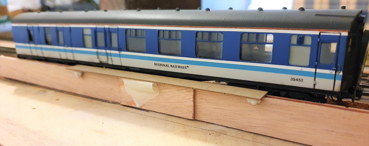 I've been experimenting with platform edging as a break from track weathering and just temporarily placed it on the board to see how it looks. Maybe a touch high? And I'm not sure of the angle of the ramps so something to research!  #TMRGUK