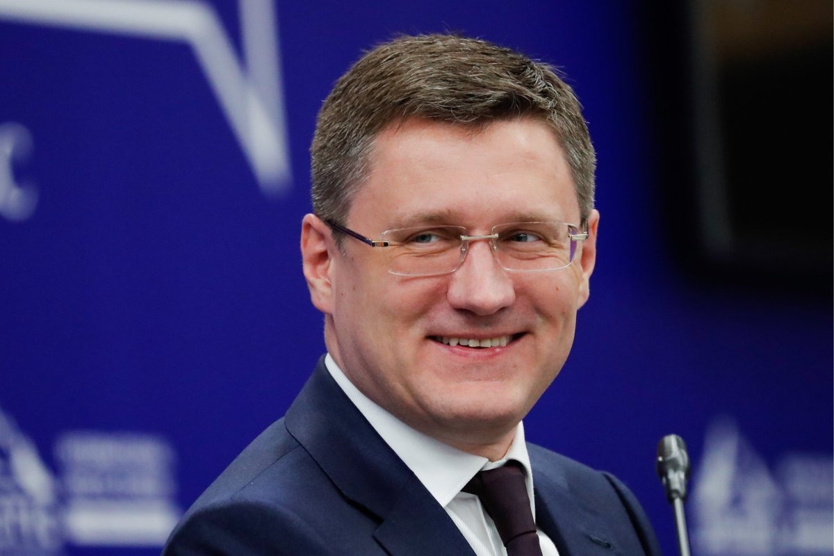 Russians_Life's tweet image. Дочь министра энергетики России Александра Новака  Алина Новак передает привет бывшим соотечественникам из Испании и предлагает не раскачивать лодку, а терпеливо дожидаться процветания и стабильности!😉