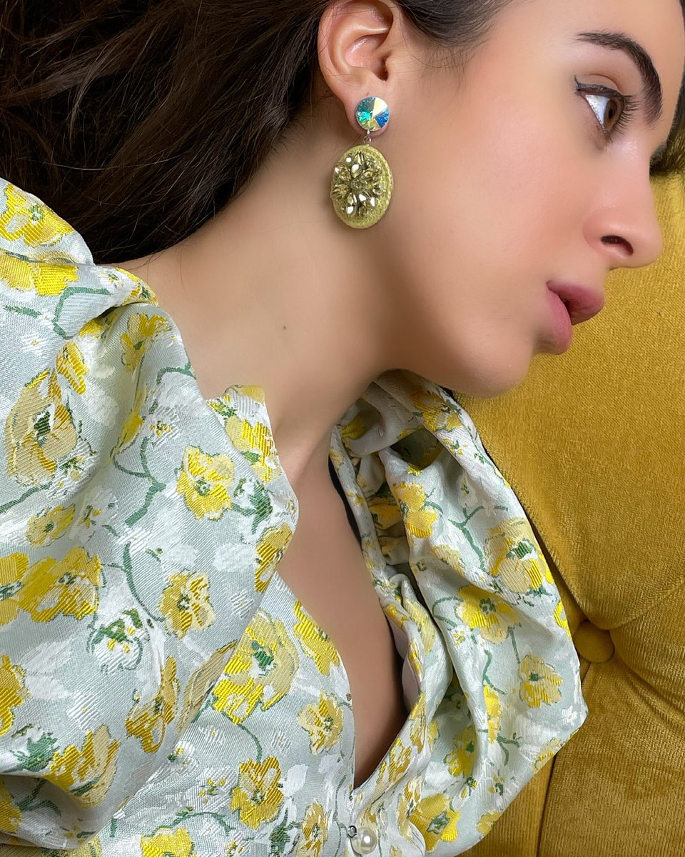 POzevlat's tweet photo. NEW collection Nostalgic Garden SS21 now available #handmadejewellery #earrings #necklace #crochetedjewellery #jewelry https://t.co/QqBttwpJWV