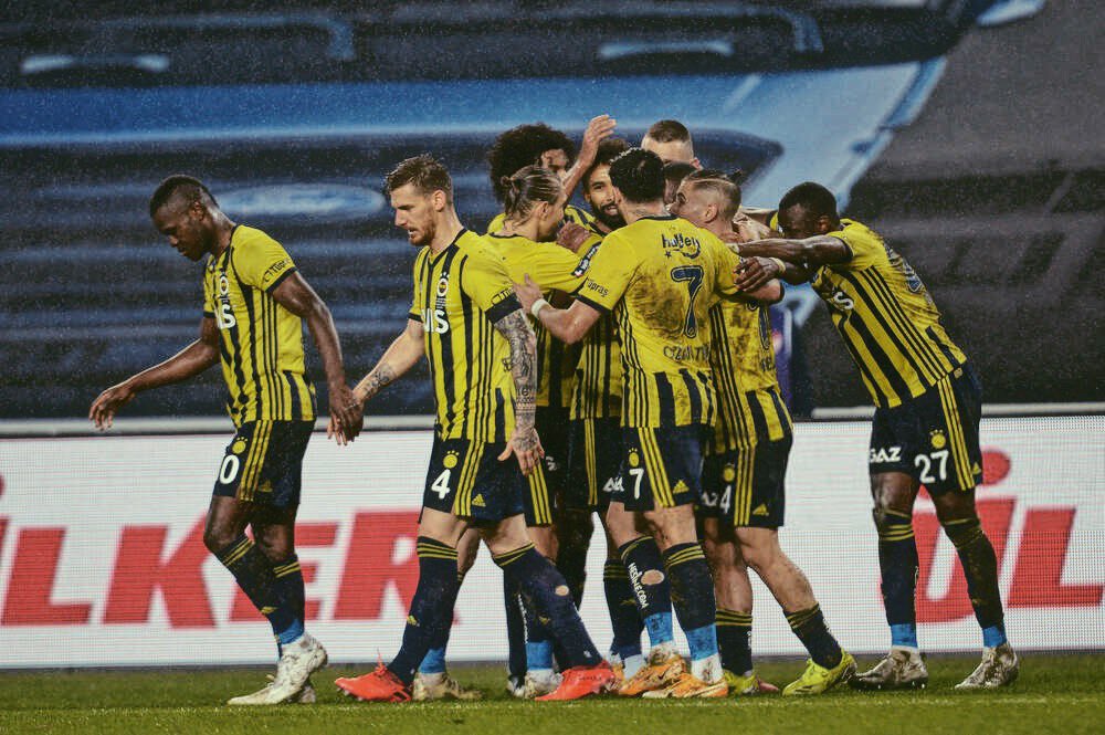 Trabzon'da 3 puan bizim! 💪

🧿 BİZ ŞAMPİYON OLACAĞIZ!