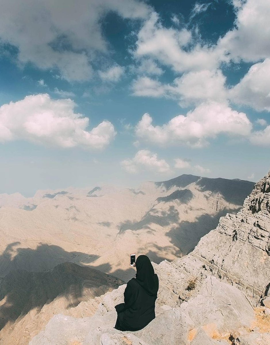 OYOUAE's tweet photo. #RasAlKhaimah The destination to an unforgettable experience.
Book your sanitized stays today: https://t.co/NW6u4NNLy9
#UAE #OYOEverywhere #RAK #SanitizedStays #Winter #OYOUAE #JabalJais #OYORooms #Dubai #Mountain #Jabal #ExploreUAE #VisitDubai #Holy #Explore #Photography https://t.co/IHSYFmvb5g
