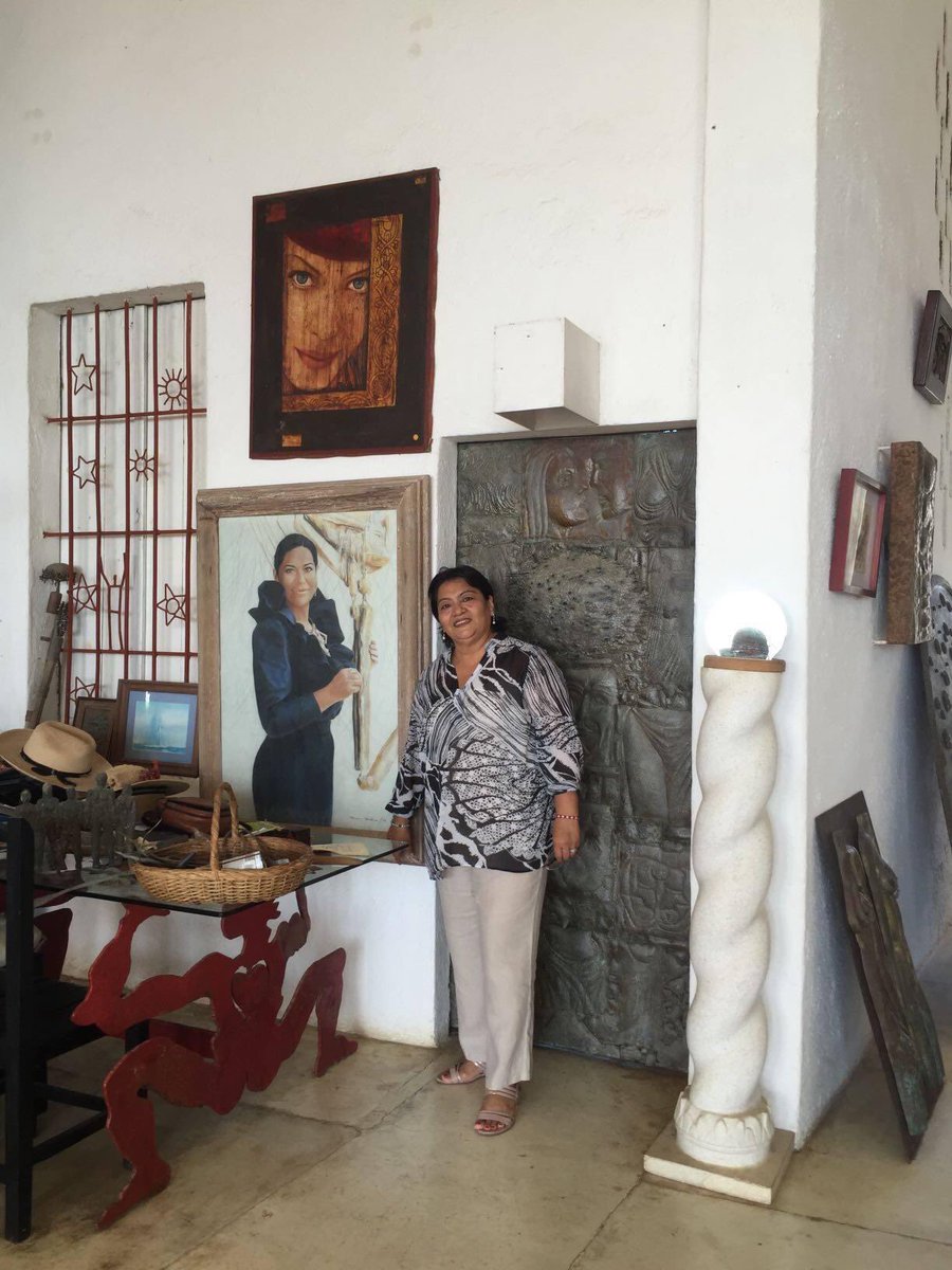 JuliaOr9's tweet photo. D.E.P. mi querido Pal Kepenyes un ser humano que dejó huella,  siempre tuvo en mente y corazón ser un gran artista, escultor y un ejemplo de trabajo y perseverancia.  Hoy Acapulco está de luto porque escogiste este puerto como tu casa. Te abrazo desde el alma Lumi Dehesa .🙏🙏❤️ https://t.co/zl2Pzo8HRI