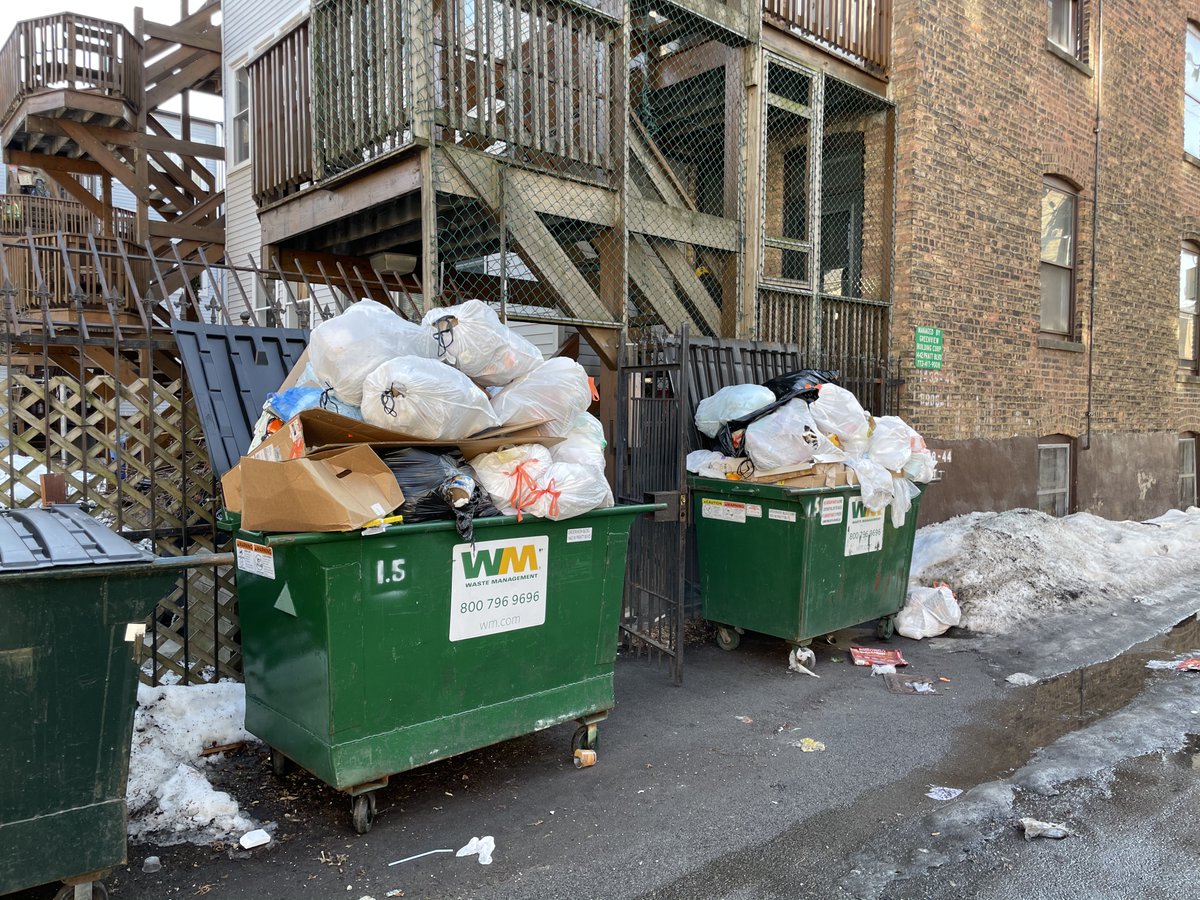 deliahink's tweet photo. @WasteManagement It's been over 2 weeks and no pickup contrary to your assurances. Groot and others seem to be able to hold up their agreements, though. #frustratedcustomers #angry #emptypromises #moneyback https://t.co/LpDpsREjbe