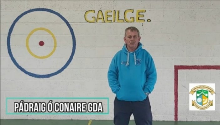 CGaelacha's tweet photo. 🏐Físeán 6 - An 'Flic' 🏐

🚸 ⬇️ ⬇️ ⬇️ ⬇️ ⬇️ ⬇️ ⬇️ 🚸

An Físeán is deireanaí, curtha le chéile ag Clár na gCluichí Gaelacha. Dúshlán beag freisin.

🔴⬇️⬇️⬇️⬇️⬇️⬇️⬇️⬇️⬇️🔴

https://t.co/4KrLg23blZ https://t.co/lJJY0Aq8BP