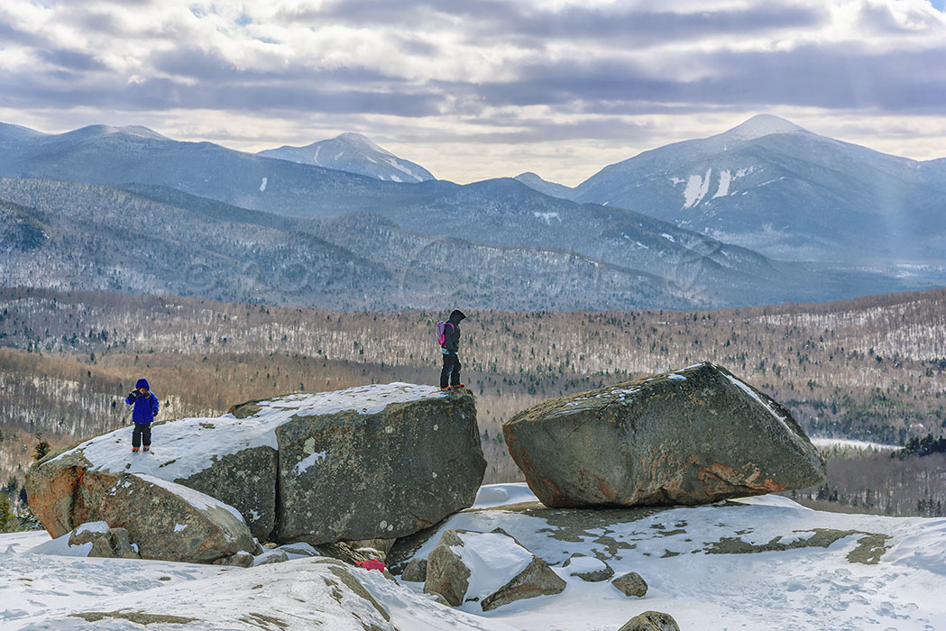 Contemplating the jump... Gabe eyeing up the move from the left boulder to the right one with a backdrop of Mount Colden, Algonquin, and Wright. At the balanced rocks on Pitchoff.
facebook.com/NaturePhotogra…