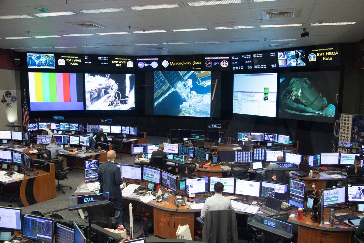 NASAJohnson's tweet photo. Flight Director Marcos Flores and the flight control teams in Mission Control at Johnson closely monitored the @Space_Station, assisting Kate Rubins and @AstroVicGlover from the ground during today's spacewalk. 

Started at 6:12am ET
Ended at 1:16pm, lasting 7 hours and 4 minutes https://t.co/ourLwkVT8O