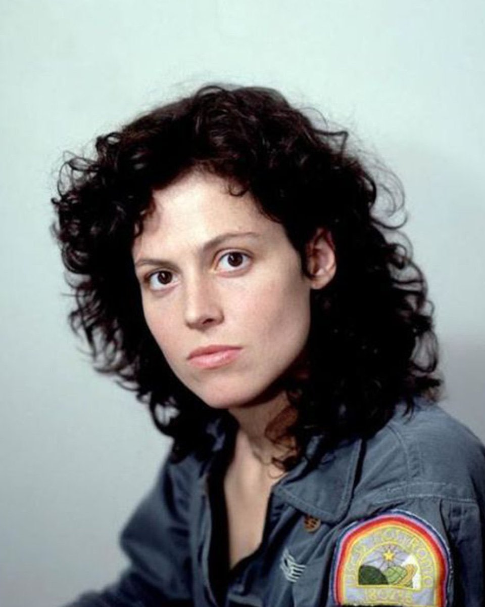 PhoebePalomo's tweet image. Post four fictional characters that mean the world to you and tag five mutuals to do the same! 😎

@jaytask11 @Buddasmom07 @themsweatdreams @amey_smith3 @LyraSullyvan 

#WynonnaEarp #BringWynonnaHome