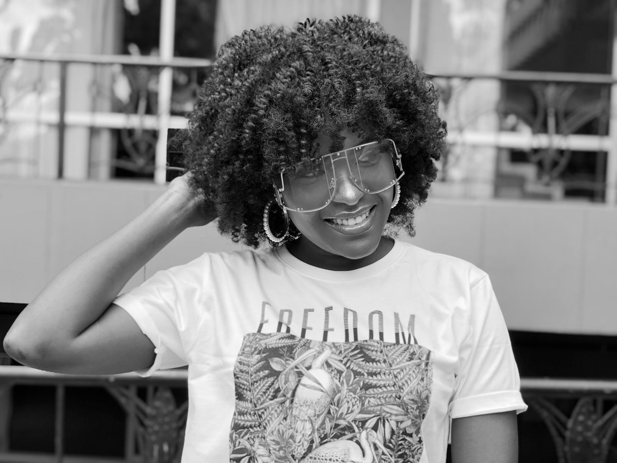 AromaMusic_'s tweet photo. Live Love &amp; Laugh..... 

#SilinaMulalaDroppingInaFEWdayz 
#countdown😌
#subscribetomy YouTube Channel NOW 😅 Please 👇

https://t.co/z1VOpcGb4T…

87%
#Aroma
#Attack🎻🇺🇬 https://t.co/tLajsP6kb1