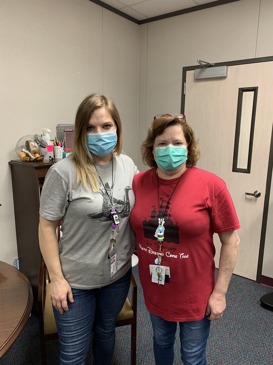 null_cathy's tweet photo. Kat Hoskins always does a little bit more on purpose! She is our campus check-in for our PBIS red students. Kat not only checks in with them every morning but engages them in activities such as plays to work on social skills! Thank you, Kat! #CFISDspirit #kathEHoskins https://t.co/MER5YEY0GT