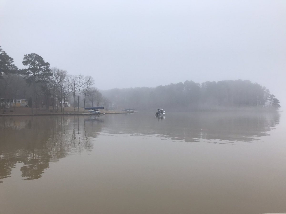coleenlou1's tweet image. A very foggy morning over the still waters of #LakeOconee. Sometimes, when life’s direction or path seems unclear, it is a wonderful time for self-reflection. #LessonsFromNature #NatureIsBeautiful #ThePhotoHour #StormHour
